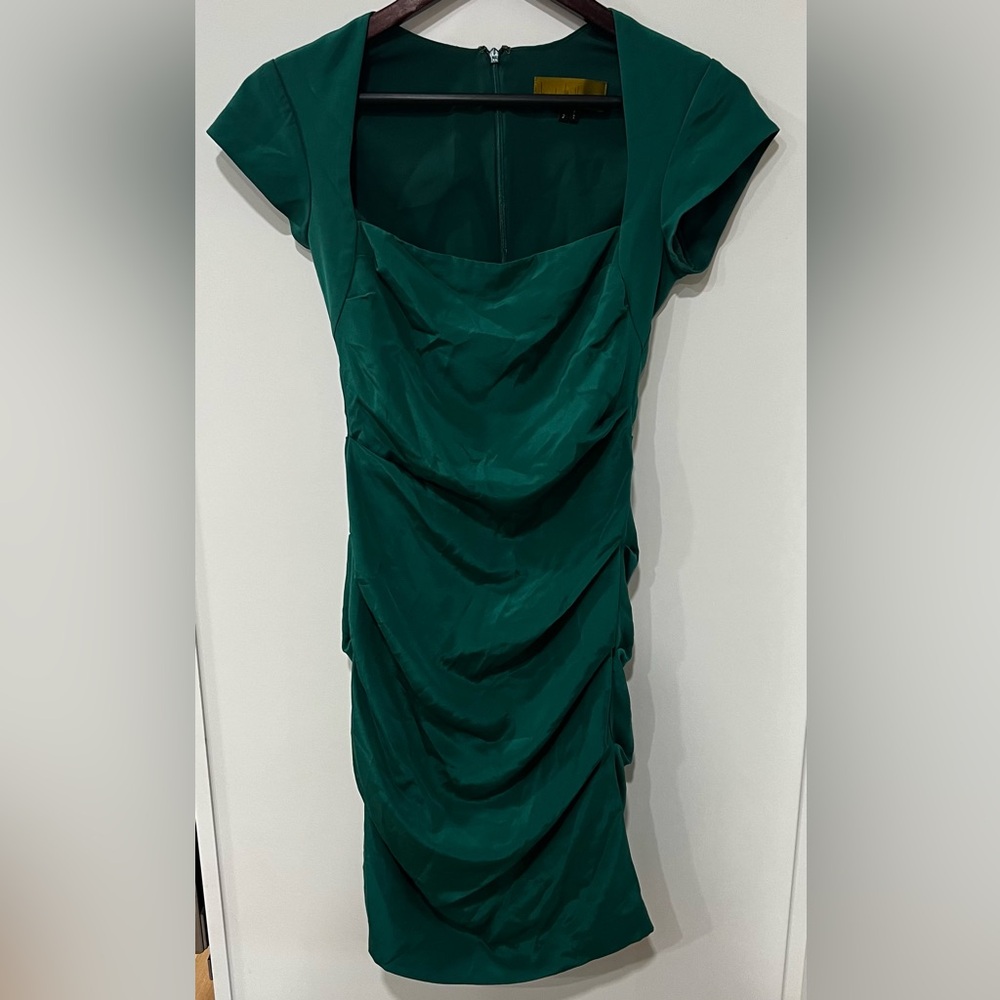 Nicole Miller emerald green silk Midi cocktail Dress, size 2